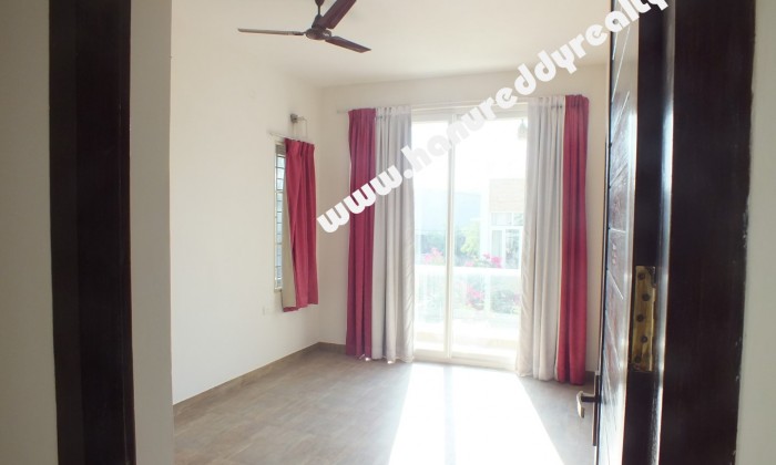 4 BHK Villa for Rent in Neelankarai